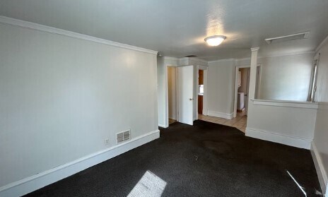 Photo - 800 F Ave NW