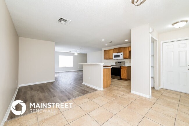 Photo - 480 Danube Dr