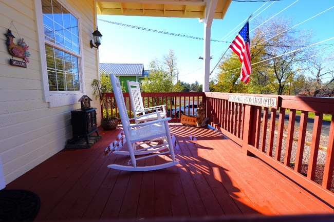 Photo - 957 Church Ln