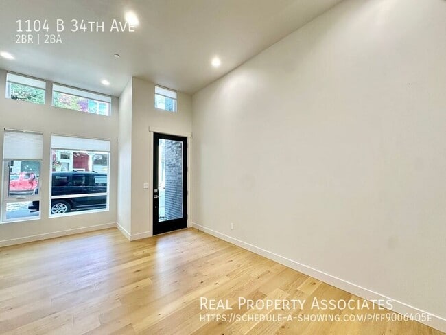 Photo - 1104 B 34th Ave-