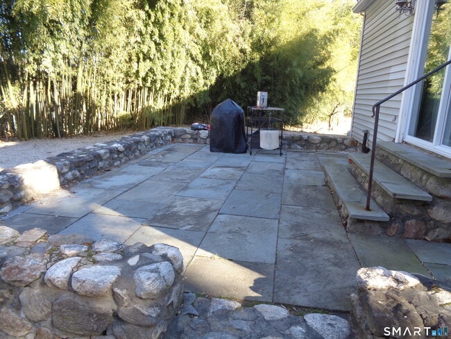 Photo - 77 Linden Ave