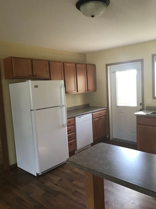 Photo - 5557-5559 Cyndi Court Unit 5557