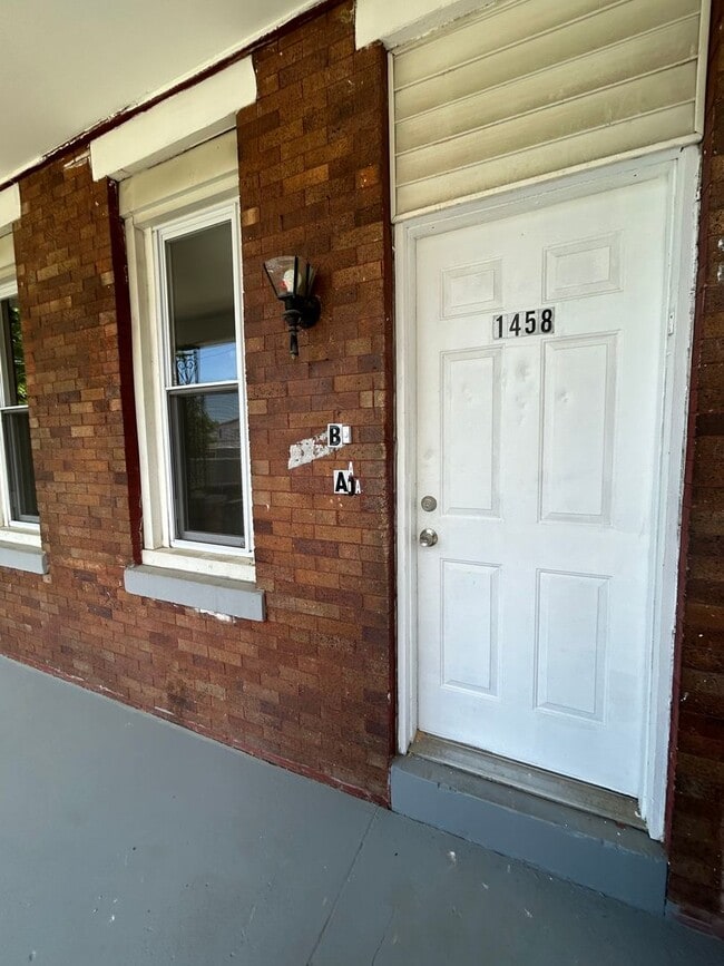 Photo - 1458 Kenwood Ave Unit 1458 Kenwood Ave  1