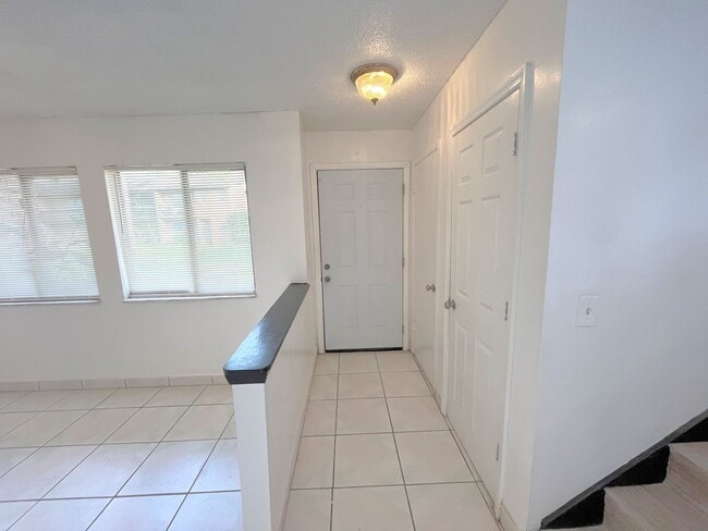 Photo - 5151 Picadilly Circus Ct Unit 2