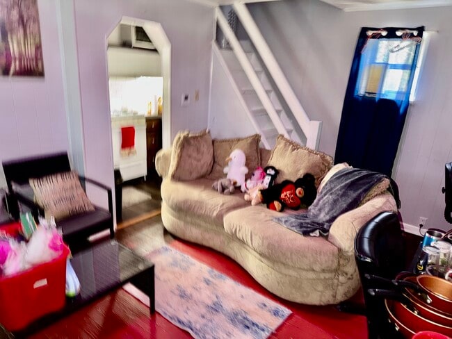 Photo - 917 Perry Hwy