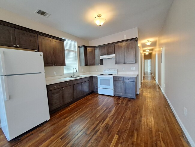 Photo - 528 S Dorgenois St Apartment