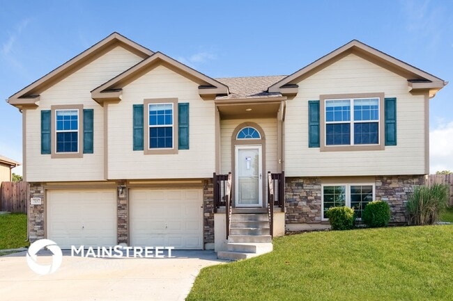 Photo - 7217 Rymeg St