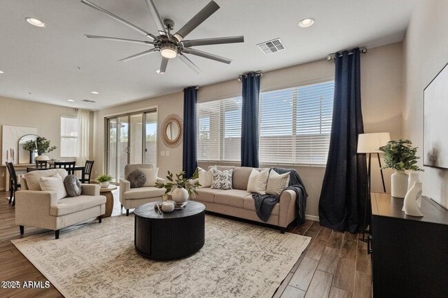 Photo - 2337 W Gloria Ln