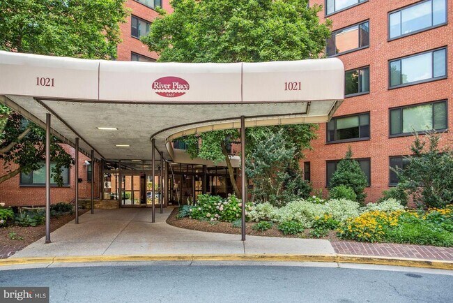 Photo - 1021 Arlington Blvd Unit 1130