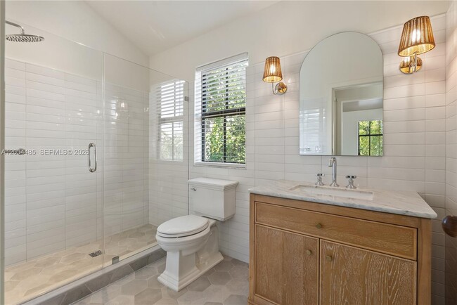 Photo - 3620 Plaza St