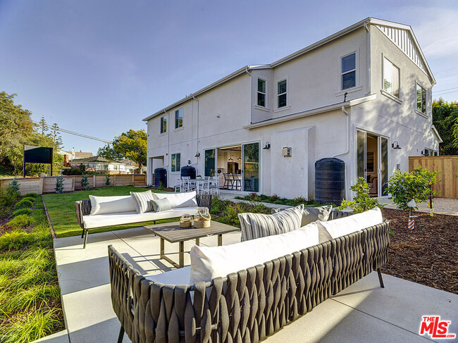 Photo - 5600 W 78th St House