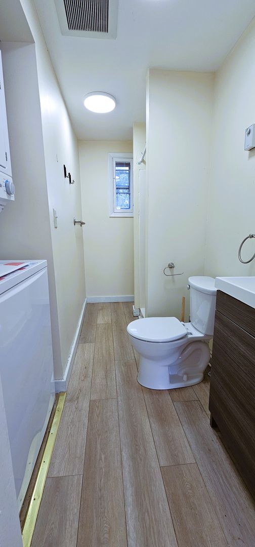 50-52-52 Howard St Unit 50 Howard St - Private Room for Rent