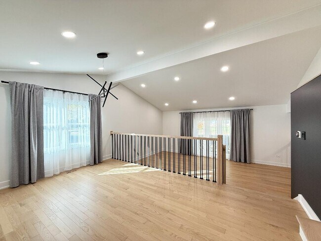 Photo - 3103 N Wilshire Ln