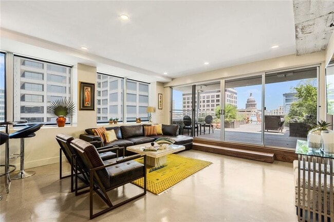 Building Photo - 800 Brazos St Unit 1309