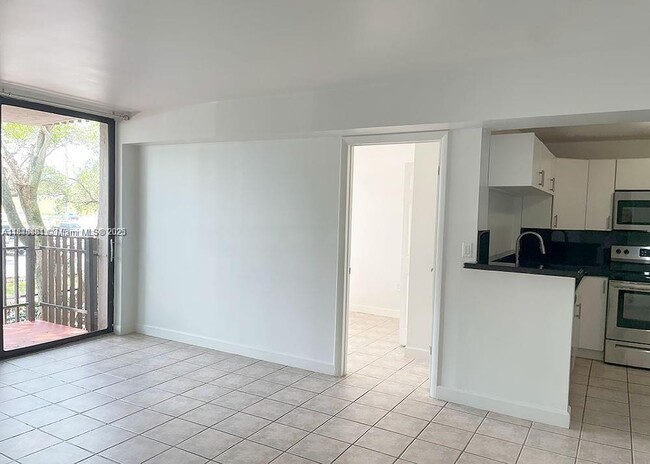 Photo - 3611 SW 117th Ave Unidad 10-206