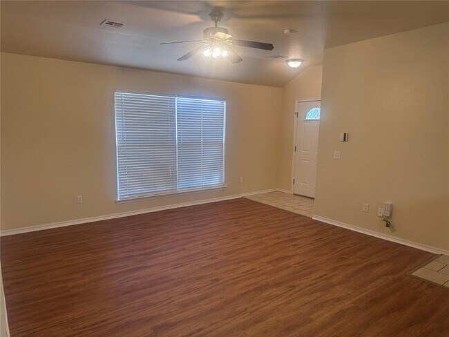 Photo - 9605 SW 16th St