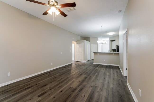 7409 Sade St