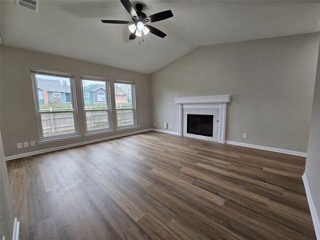 Photo - 1416 Hyridge Cir