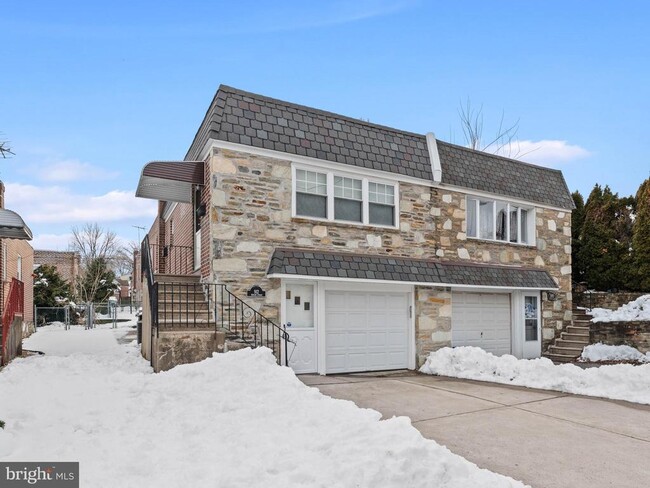 Building Photo - 912 Bergen St