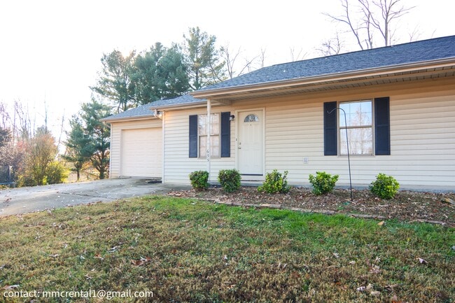 Building Photo - 635 Blackberry Ln Rental