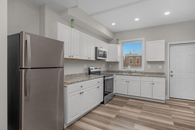 Photo - Beautiful Newly Renovated 3 Bedroom with a Large Basement For Rent in Mill Hill District of Balti...