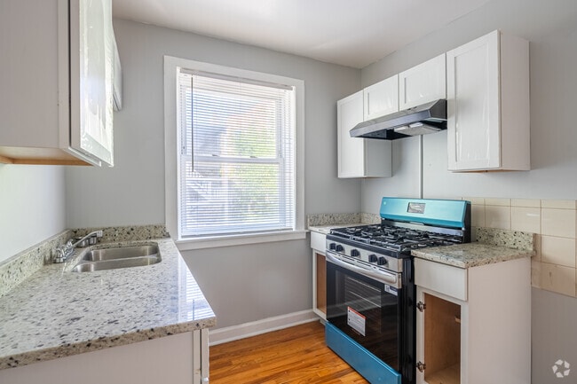 Interior Photo - 8200 S. Evans Ave. Rental