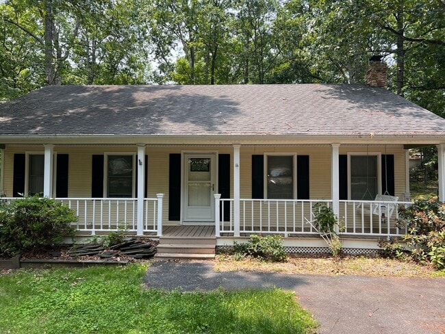 Photo - 678 Jefferson Dr