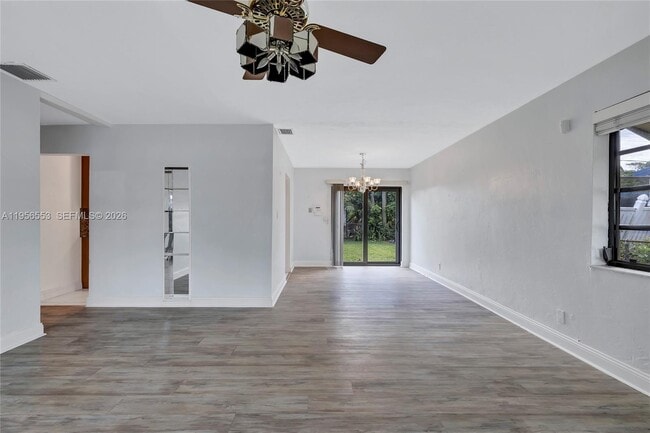 Photo - 6200 SW 18th St