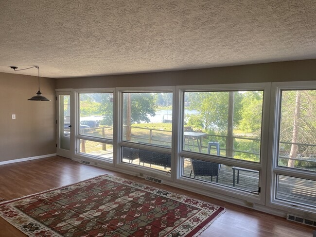 Photo - 4335 Ormond Dr Unit 1