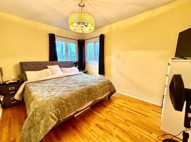 Photo - 2 Bedroom Basement Apartment for Rent – Available July 20th Unité 1