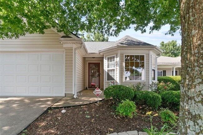 Photo - 64 Hill Crest Cir