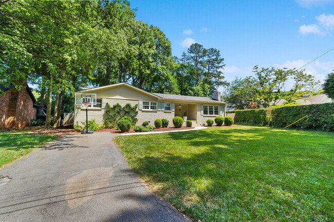 Photo - 614 Ellsworth Rd