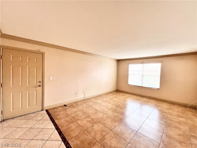 1150 N Buffalo Dr Unit 1077