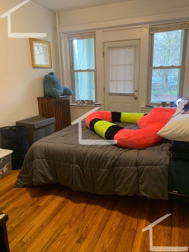 Photo - Check out this 1 bed 1 bath in Allston......