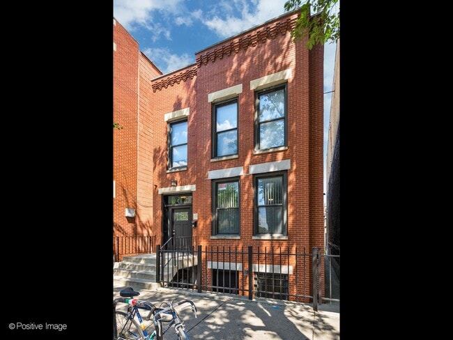 Building Photo - 1436 W Taylor St Unit 2 Rental