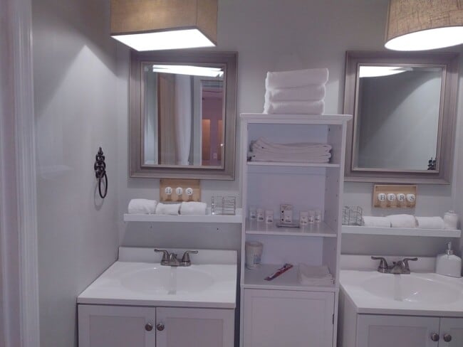 Photo - Beautifully renovated 4 bed 5 bath condo with a private back yard Unit 2