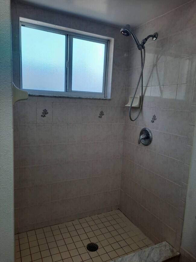 Photo - 11239 Blythville Rd