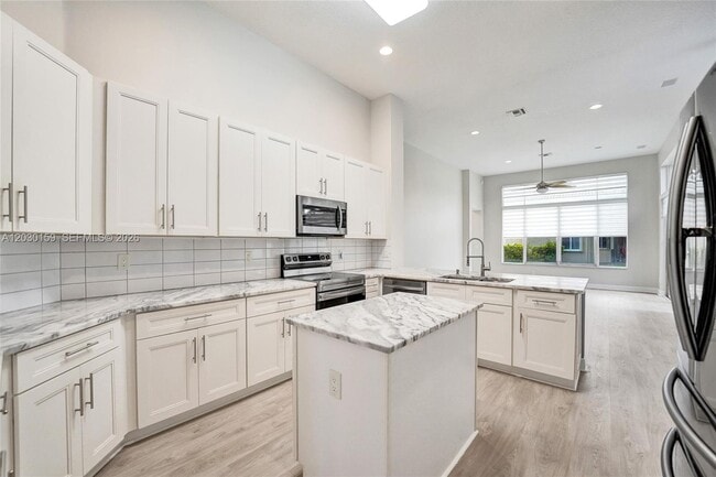 Photo - 6334 SW 192nd Ave