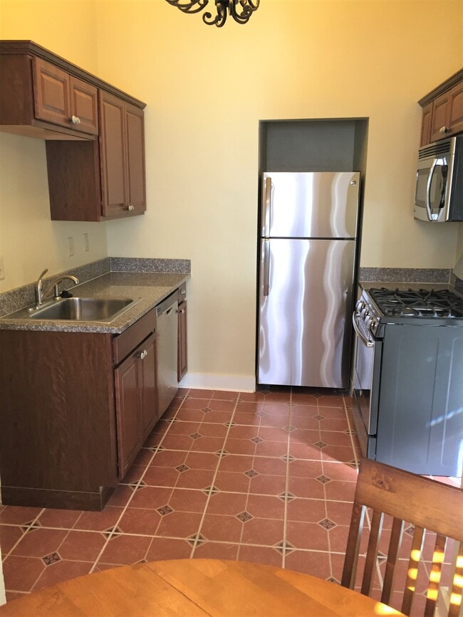 Photo - 1004 Scott St Unit 1