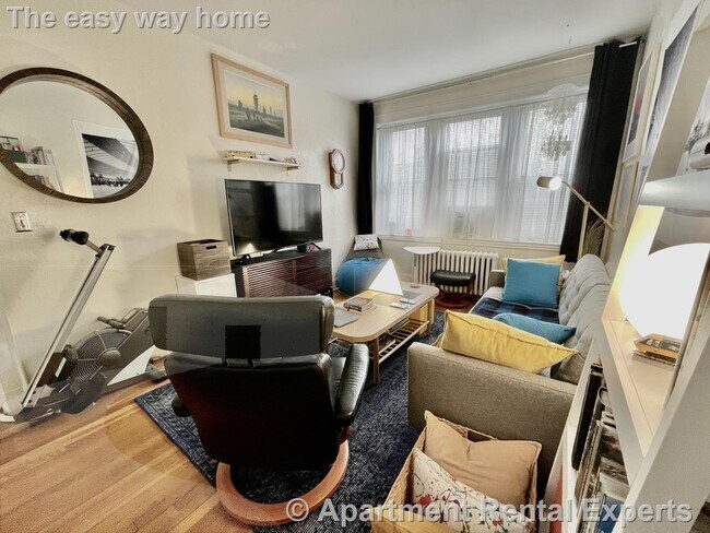 Building Photo - 73 Martin St Unit #46