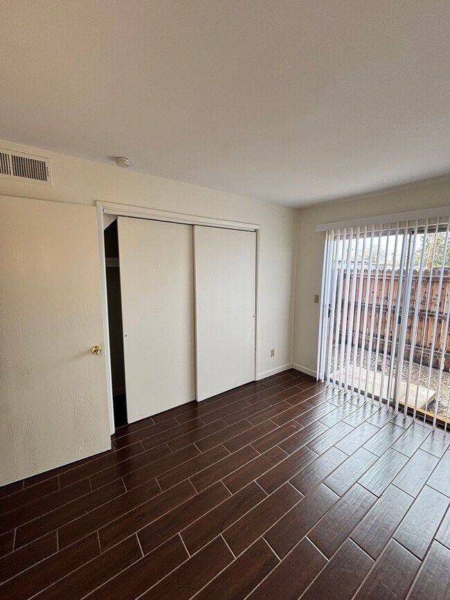 Photo - Available Now! Unidad 1140 Tucson