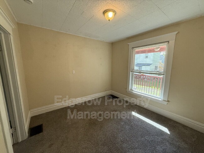 Photo - 1041 Hamilton Ave NW Unit Apt 3 (Rear)