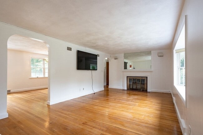 Photo - 16 Westwood Rd