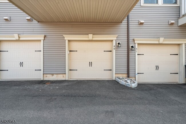 Photo - 49 Robeson St