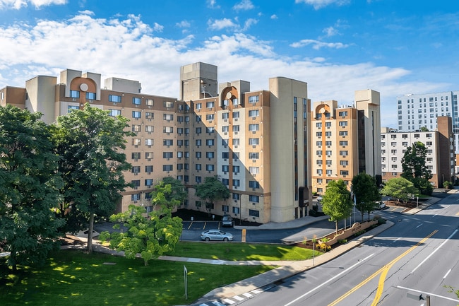 Photo - Meridian on College Avenue