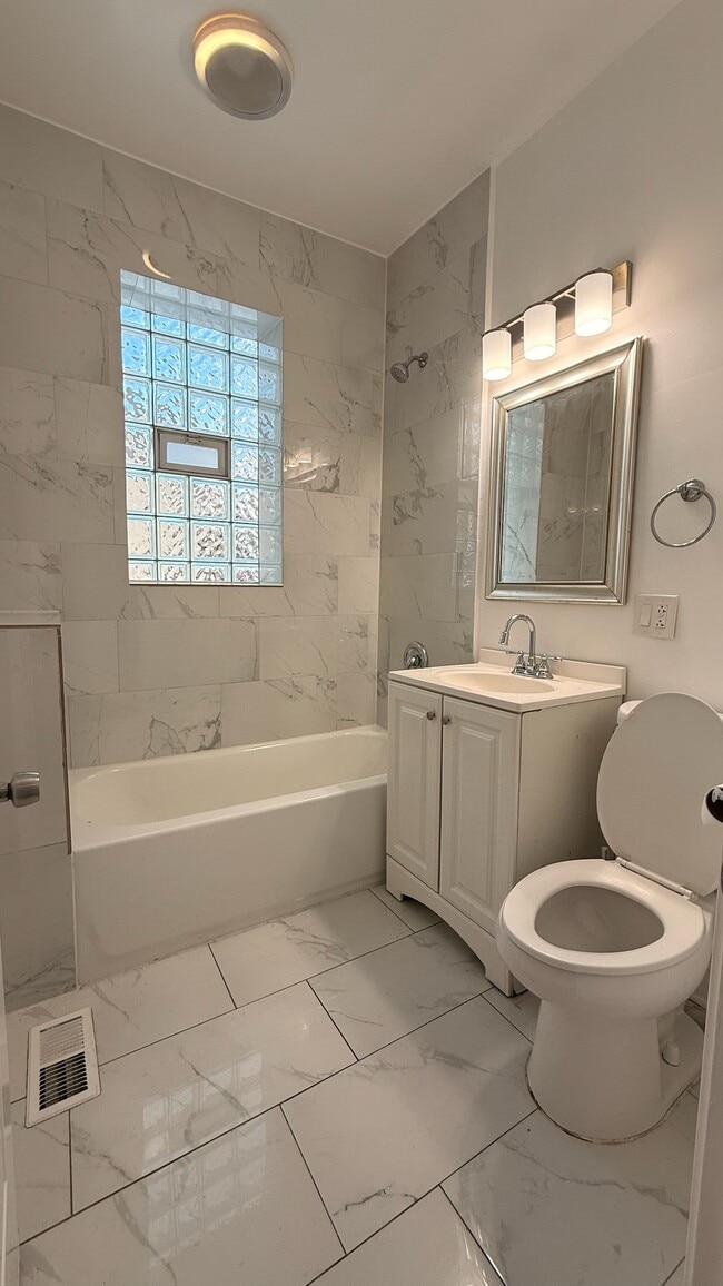 Photo - 6629 S Green St Unit 1