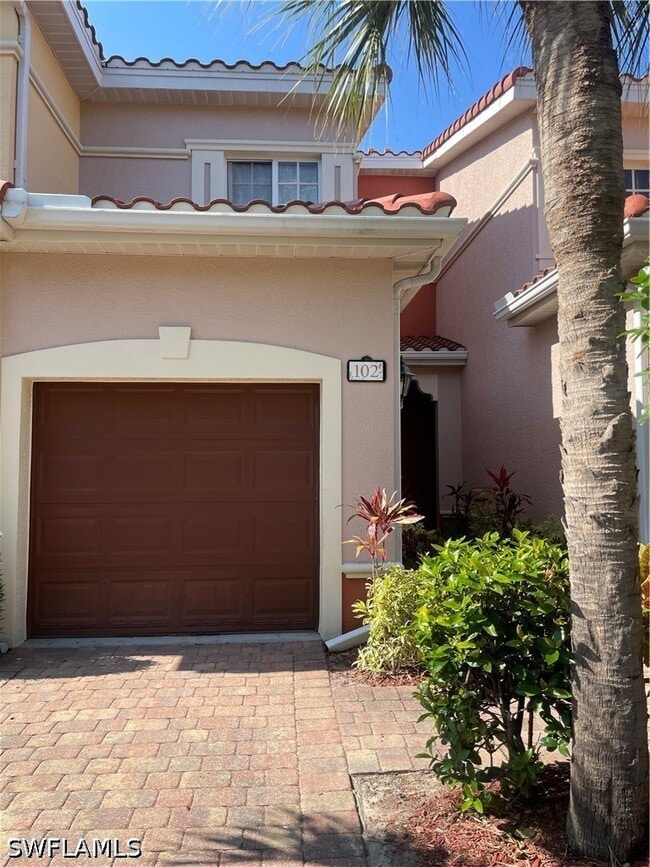 Building Photo - 20321 Estero Gardens Cir Unit 102