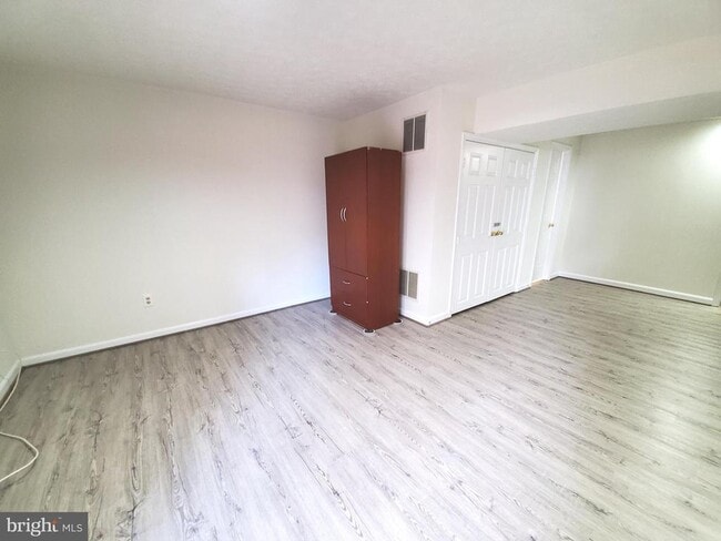 Photo - 7495 Digby Grn