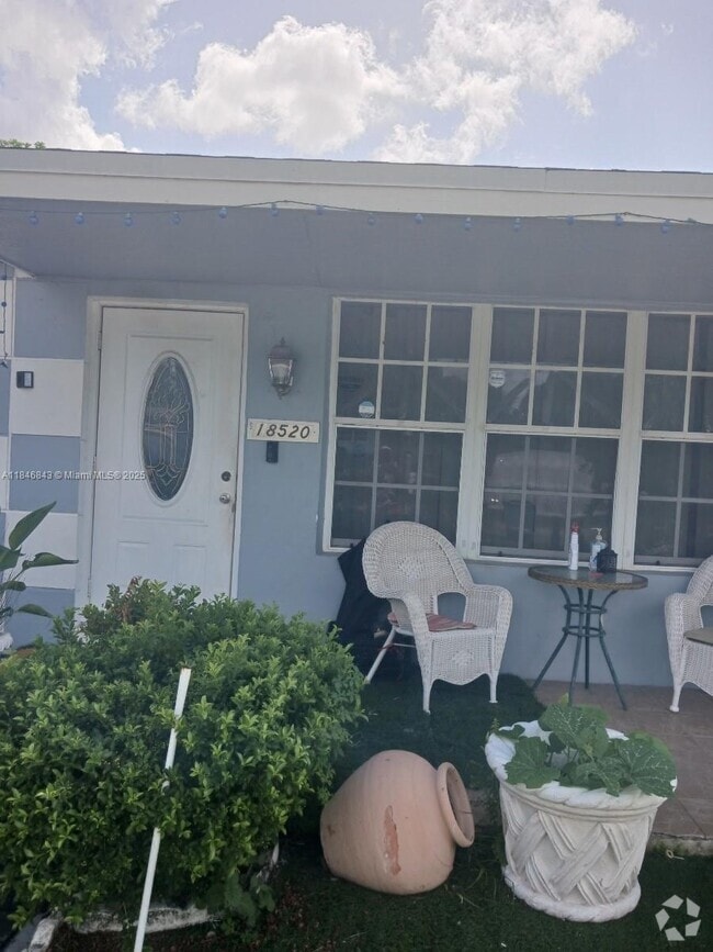 Building Photo - 18520 NW 22nd Ct Rental