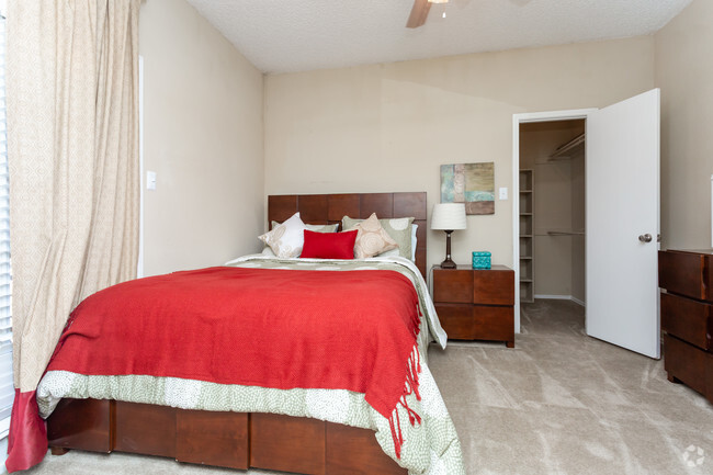 1BR,1BA-672sft